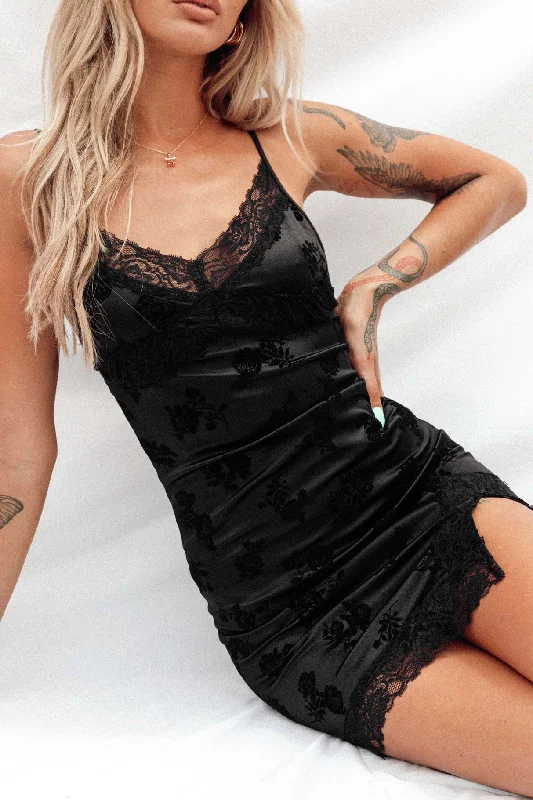 Score Huge Discounts Today!Motel Coti Mini Dress Black Rose Flock